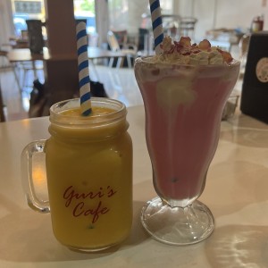 Licuado de mango y Rose shake