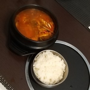 sopa de kimchi