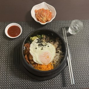 Bibimbap kimchi soju