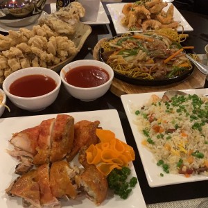 arroz, pollo asado, pescado , langostinos 