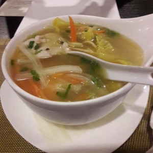 Sopa de wanton mein