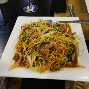 Chow mein con carne