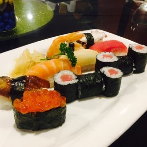 Sushi Mixto