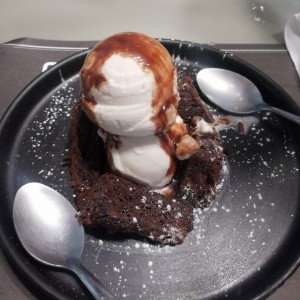 Postres - Brownie con Gelato