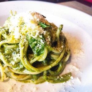 Pasta Tradizionale - Spaghetti Pesto Genovese