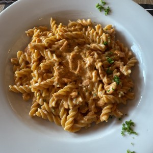 Pasta - Fusilli Al Salmone