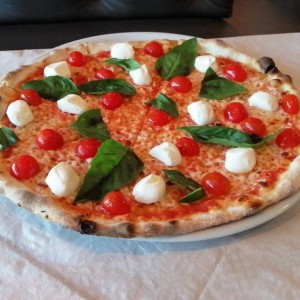 Pizza caprese