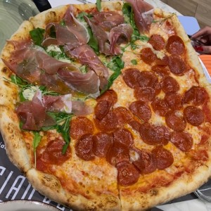 Mitad Italiana, mitad Pepperoni