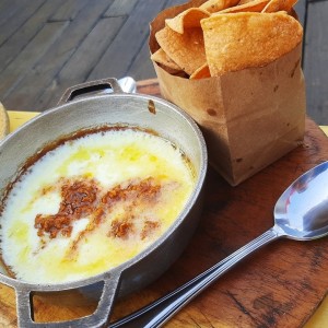 Queso fundido