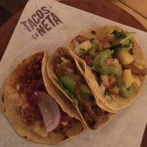 tacos de chorizo y al pastor