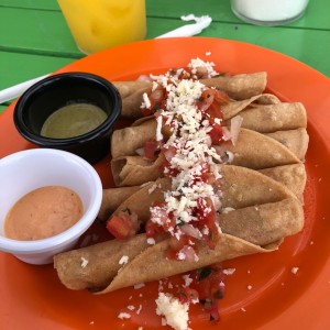 Flautas de Pollo (5 unidades)