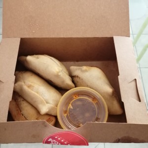 Empanada brava y chilena