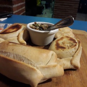 empanadas de pollo y carne