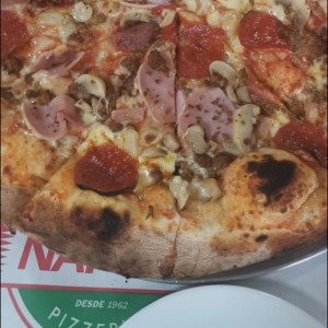 Pizza napolitana