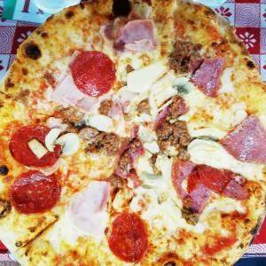 Pizza Napoli