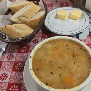 sopa de pollo con vegetales