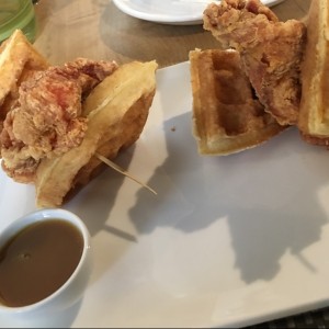 Chicken and Waffels