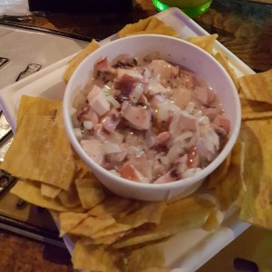 ceviche de pulpo con salsa inglesa con coco