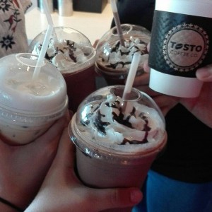 Moch frappe, Iced latte, Mochaccino