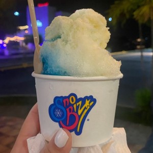 Piña Colada con Blue raspberry