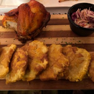 pollo asado con patacones