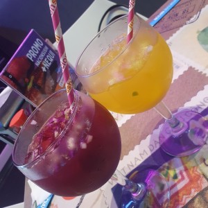 Sangria de mango y tinta