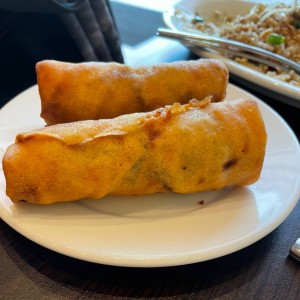 01 - Lumpias (2 piezas)