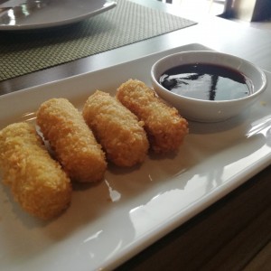 croquetas de queso gouda 