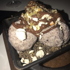 helado de oreo con nutela y pop corn