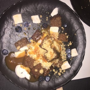 brownie, malvas, caramelo 