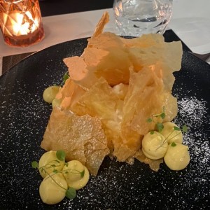 Mango dessert