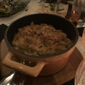 Lobster mac & cheese