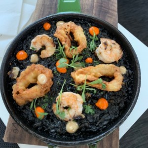 arroz negro y mariscos