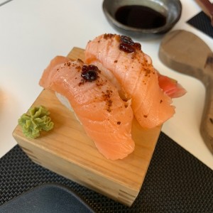 niguiri salmon