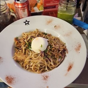 Pasta de Fideos de Arroz Tahi con Cerdo