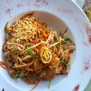 Pad thai de pollo