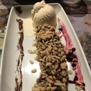 Banana con nutela y helado