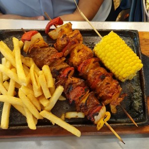 Brochetas Mixtas