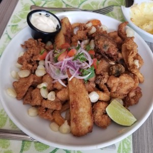 chicharron mixto