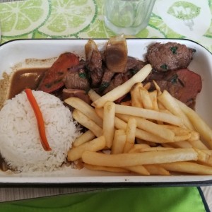 lomo saltado