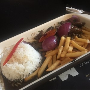 Lomito Saltado