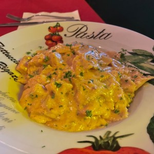 Farfalle Al Salmone e Vodka