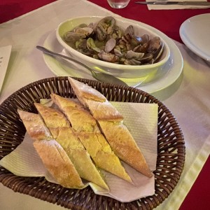 Antipasti - Vongole All'Aglio