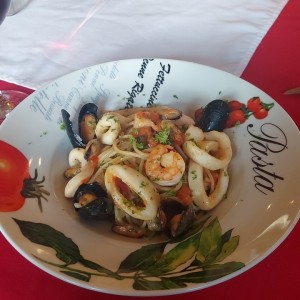 spaguetti frutti di mari