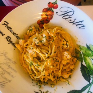 Farfalle Al Salmone e Vodka