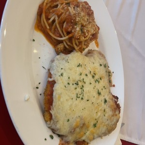 Milanesa de Pollo Alla Parmigiana