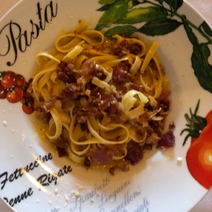 Fetuchines carbonara