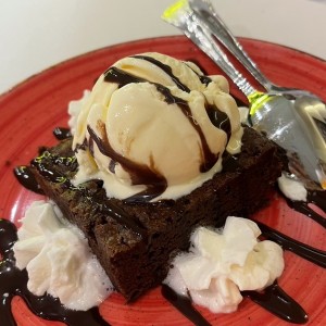 Postres - Brownie con Helado