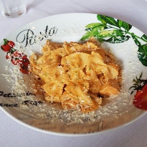 Farfalle al Salmone