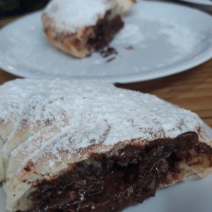 POSTRES - CALZONE DE NUTELLA